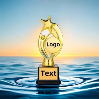trofeo pequeño de plástico en blanco
