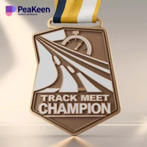 Eine Nahaufnahme einer Medaille für einen Leichtathletik-Meister, die das komplizierte Design und die Anerkennung der sportlichen Leistungen zeigt.